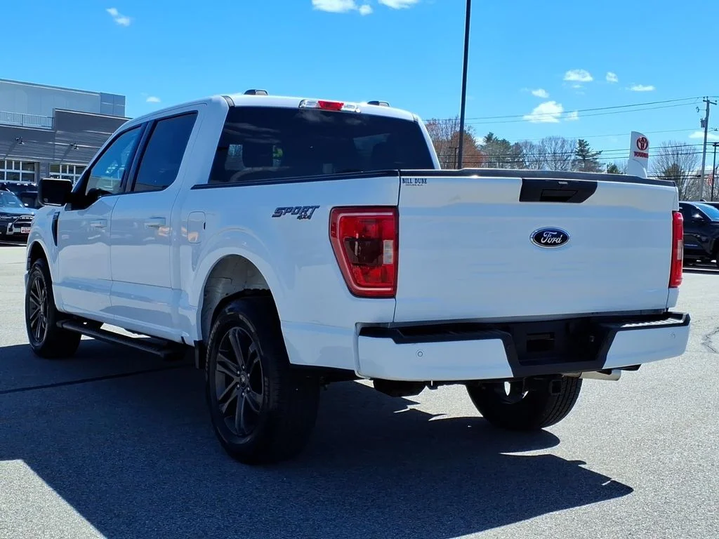 Used 2022 White Ford XLT image 19
