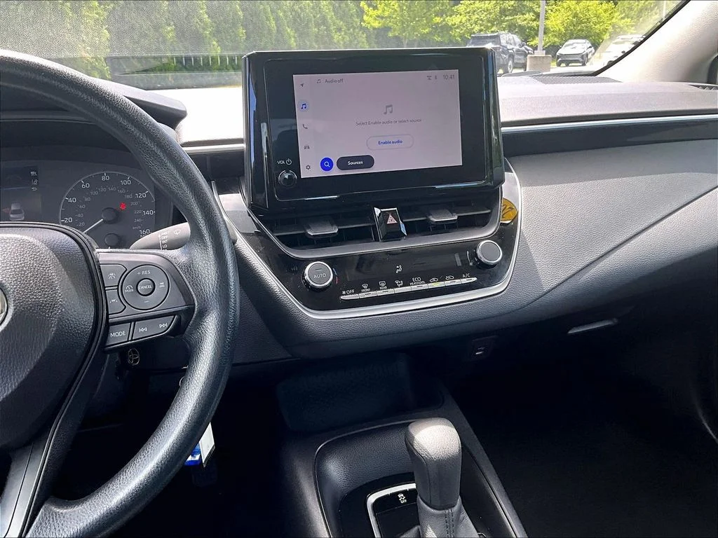 Used 2025 White Toyota LE image 18