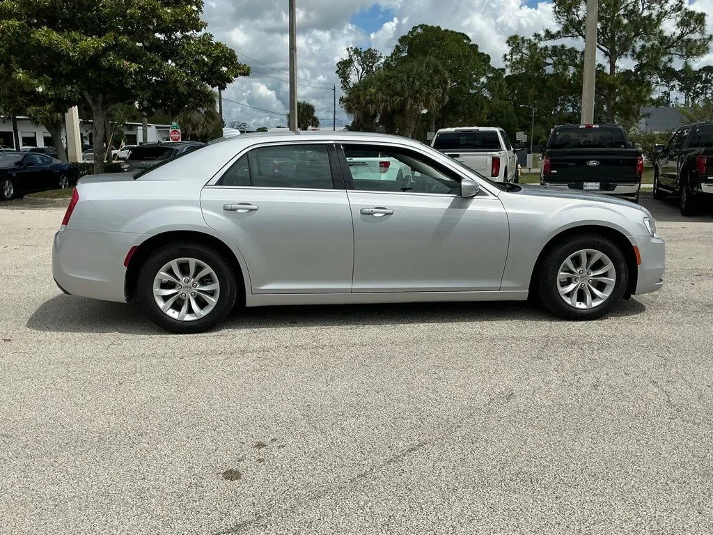 Used 2023 Silver Chrysler Touring image 18