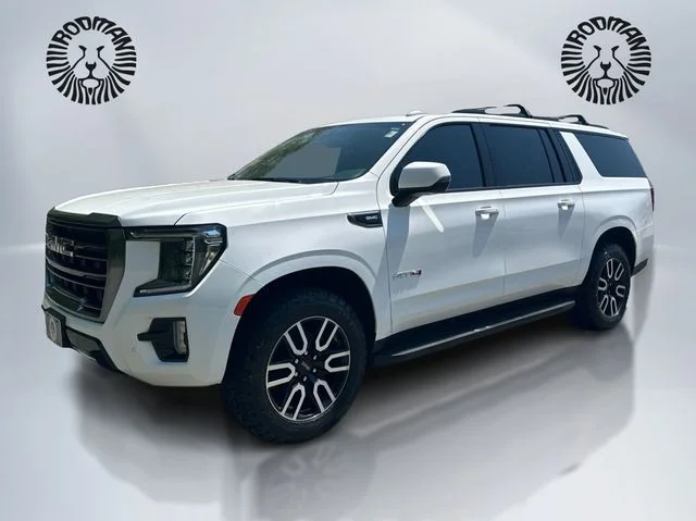 2022 GMC Yukon 4WD AT4's photo