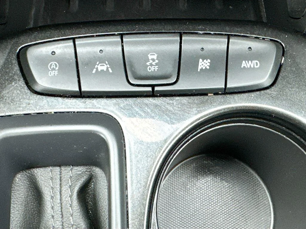 Used 2025 Marina Blue Chevrolet LT image 18