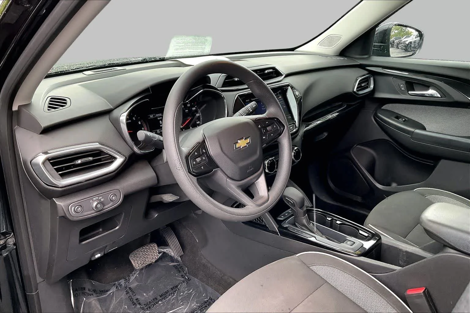 Used 2023 Mosaic Black Metallic Chevrolet LT image 26