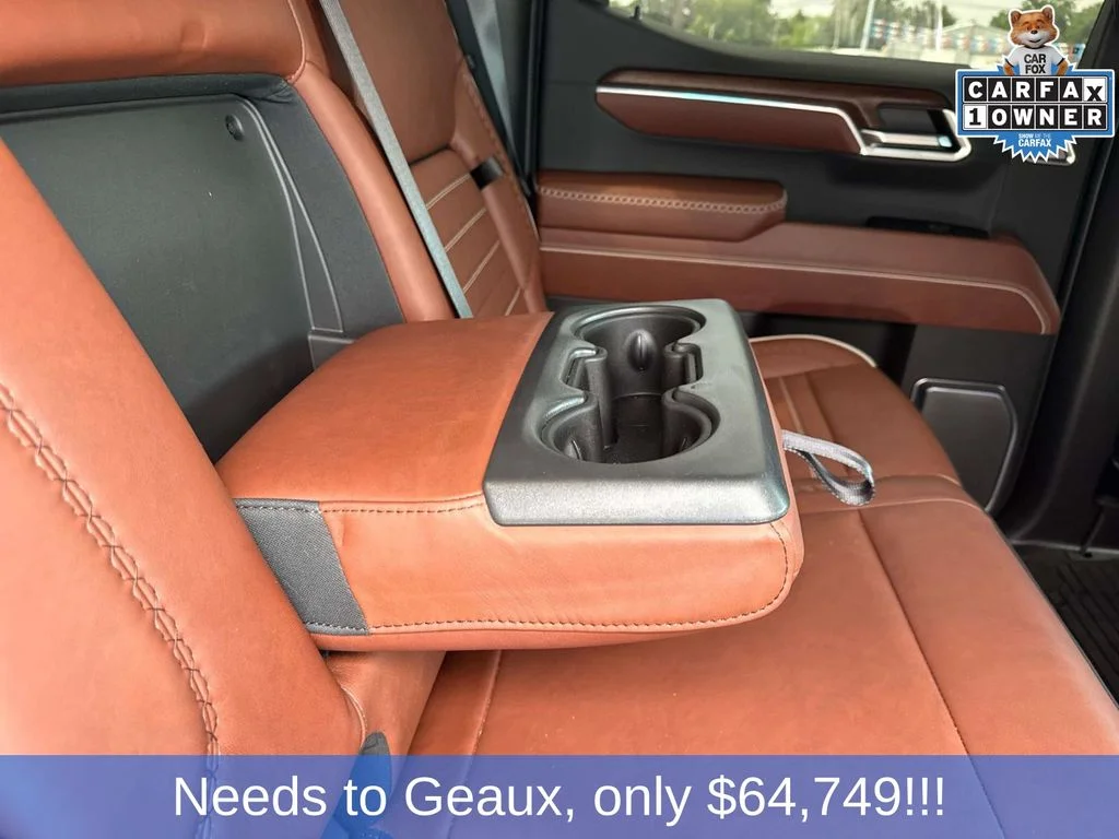 Used 2025 Gray GMC Denali Ultimate image 29