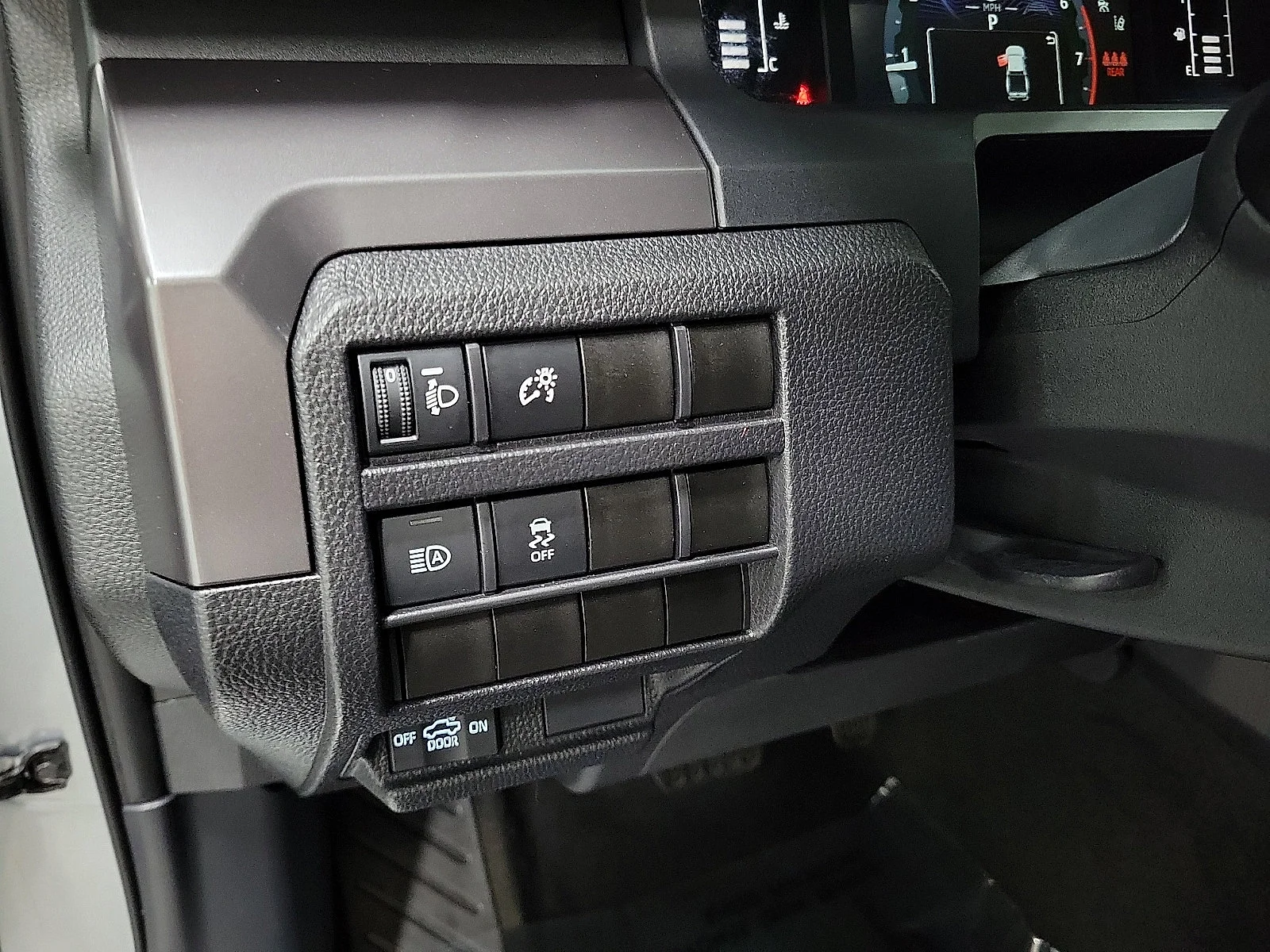 Certified Used 2025 Silver Toyota  image 13