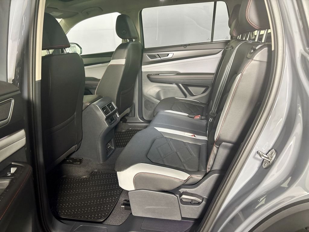 New 2026 Pure Gray Volkswagen Peak Edition image 21