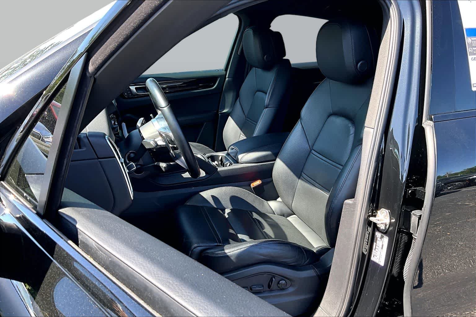 Used 2023 Chromite Black Metallic Porsche  image 8