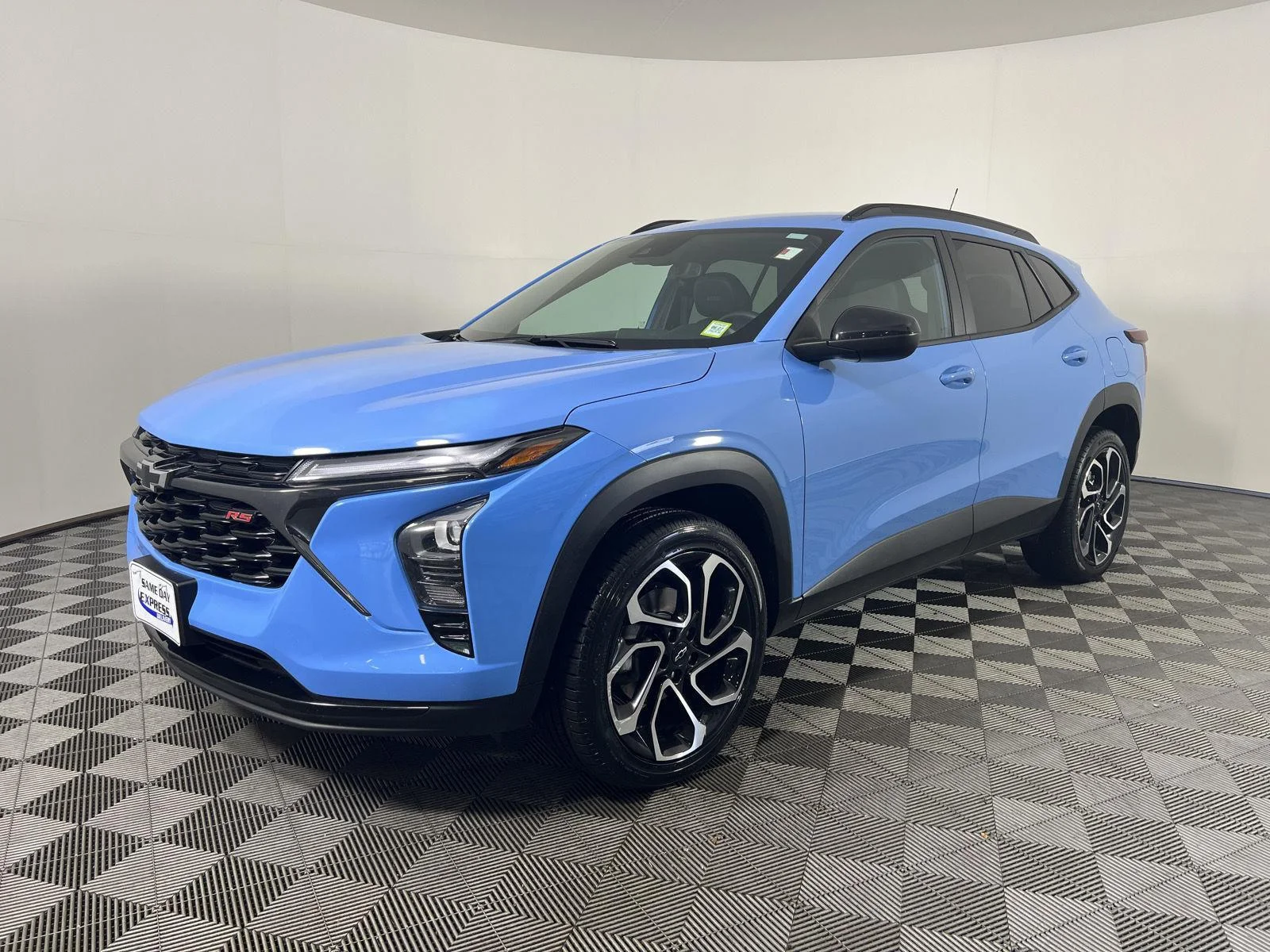 Used 2024 Fountain Blue Chevrolet 2RS image 24
