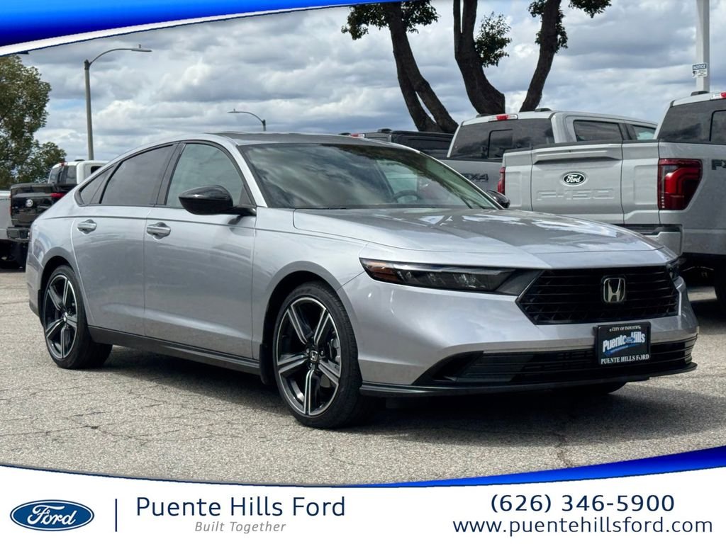 Used 2026  Honda SE image 1
