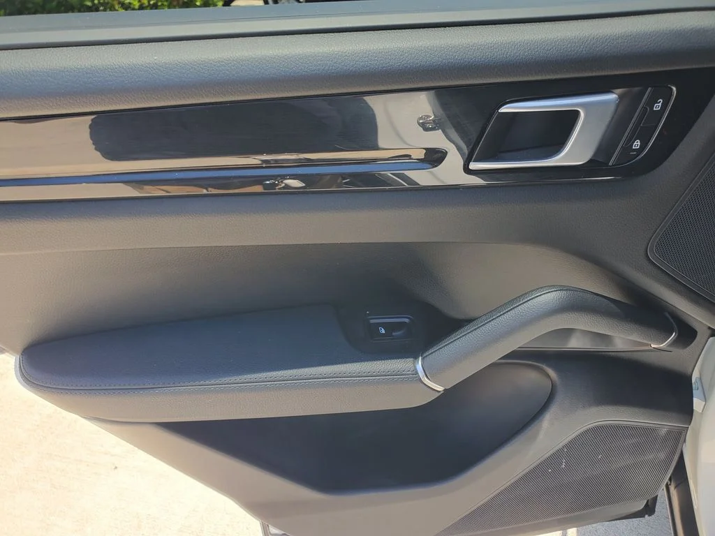 Used 2023 White Porsche Base image 14