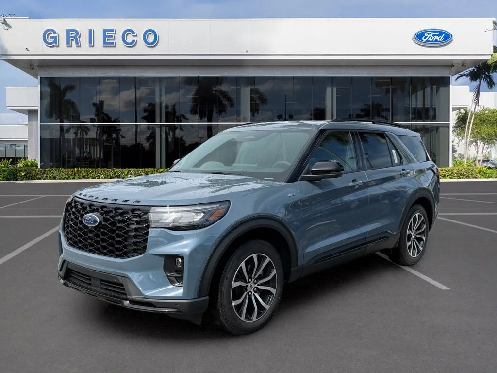 New 2026 Vapor Blue Metallic Ford ST-Line image 3