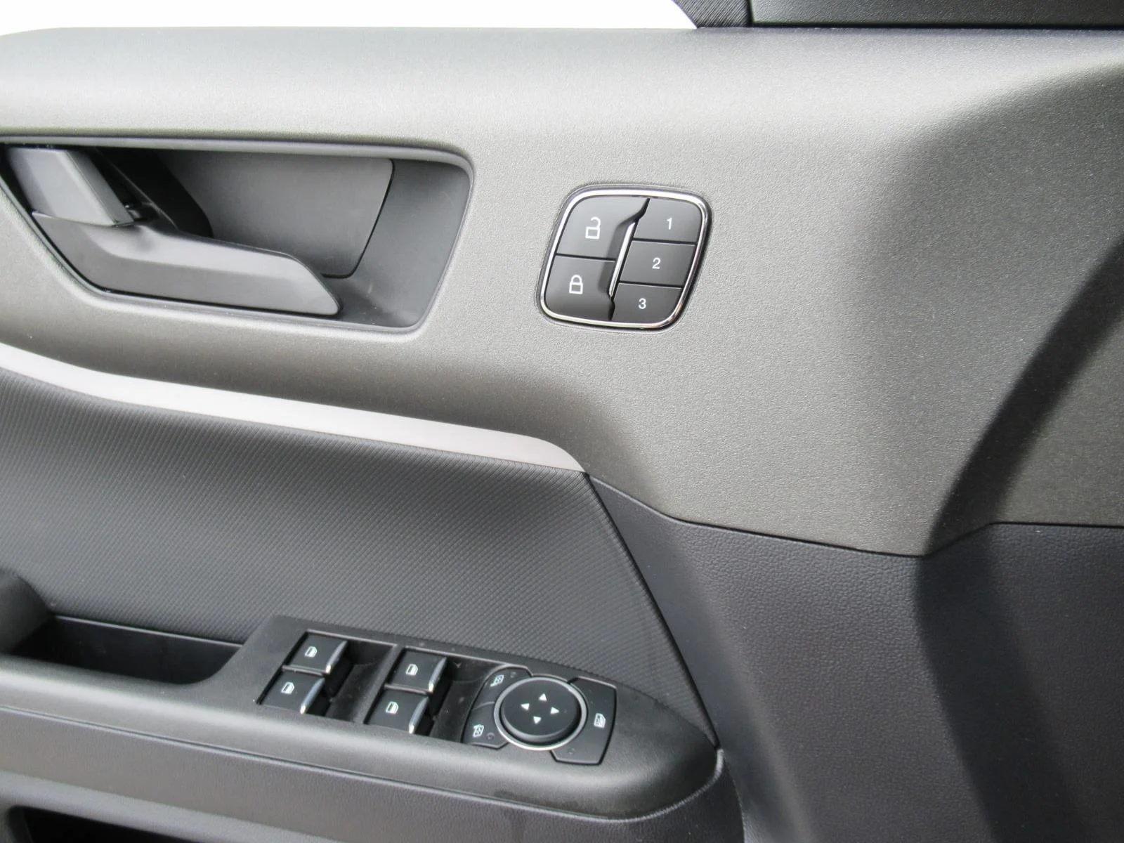 New 2026 Azure Gray Metallic Tri-Coat Ford Outer Banks® image 20