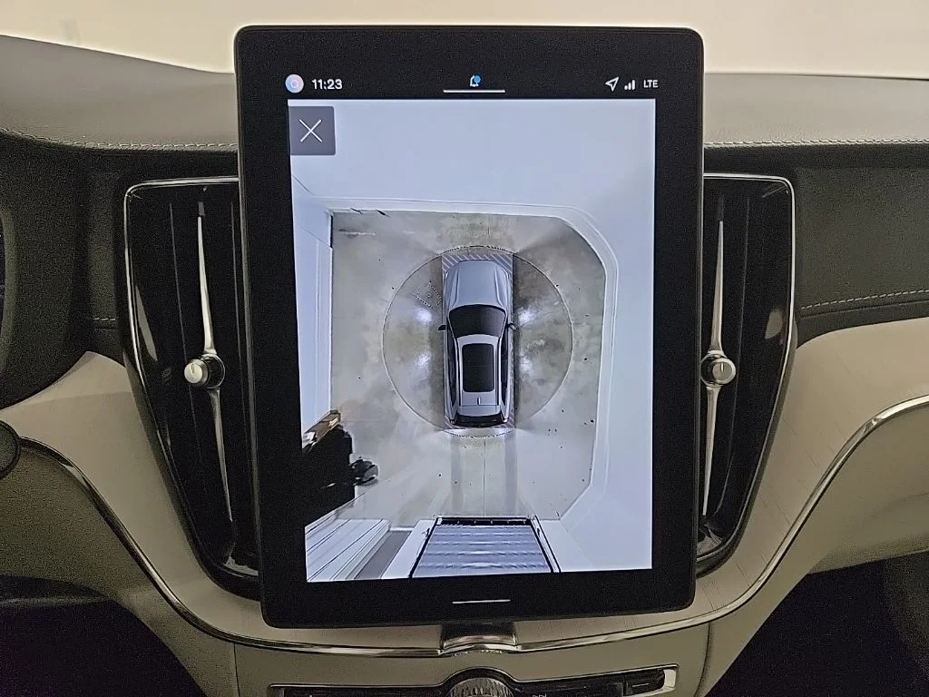 New 2026 Crystal White Volvo T8 Ultra image 17
