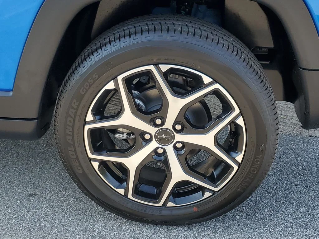 New 2026 Hydro Blue Pearlcoat Jeep Limited image 7