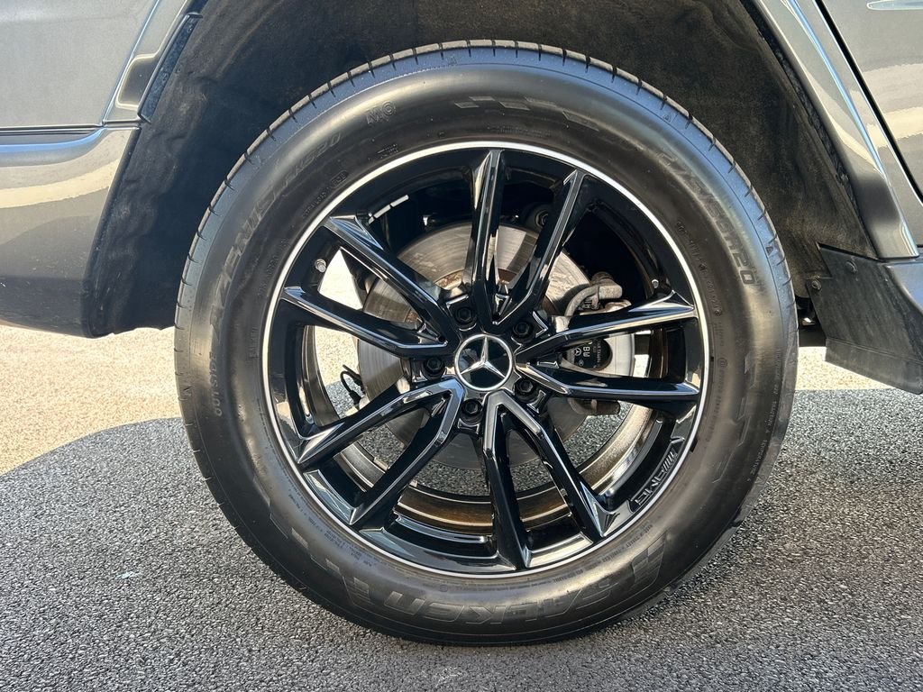 Certified Used 2025  Mercedes-Benz G 550 image 35