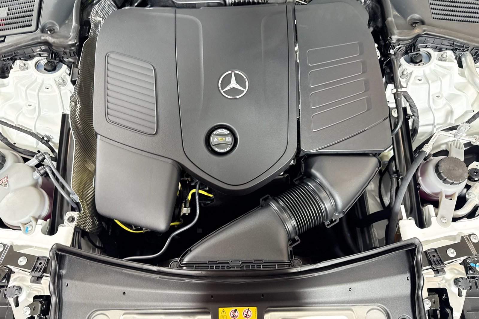 New 2026 Polar White Mercedes-Benz C 300 image 28
