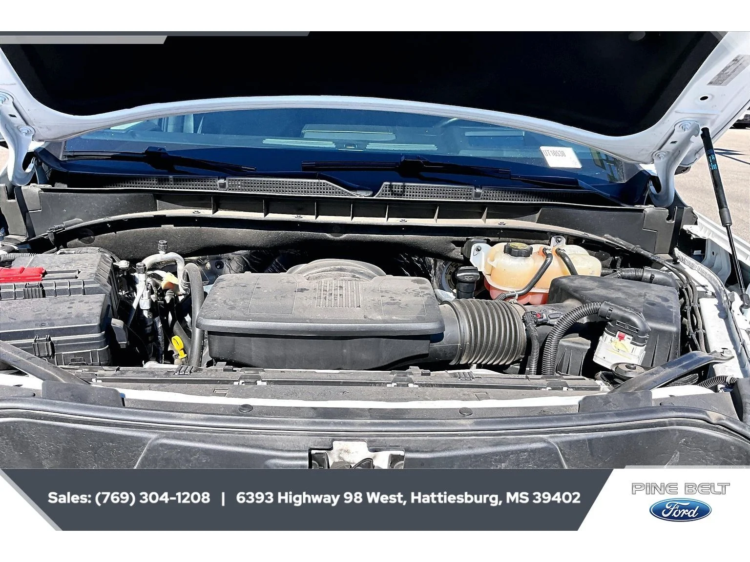 Certified Used 2025 Summit White GMC Denali image 8