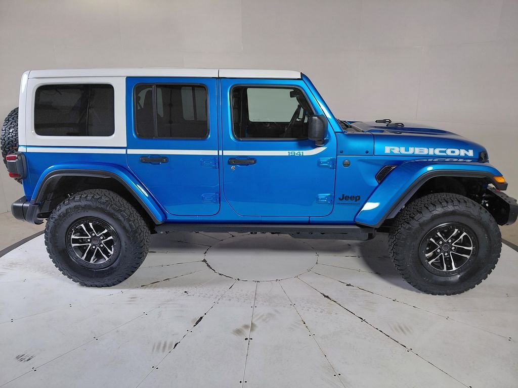 New 2026 Hydro Blue Pearl-Coat Exterior Paint Jeep Rubicon X image 8
