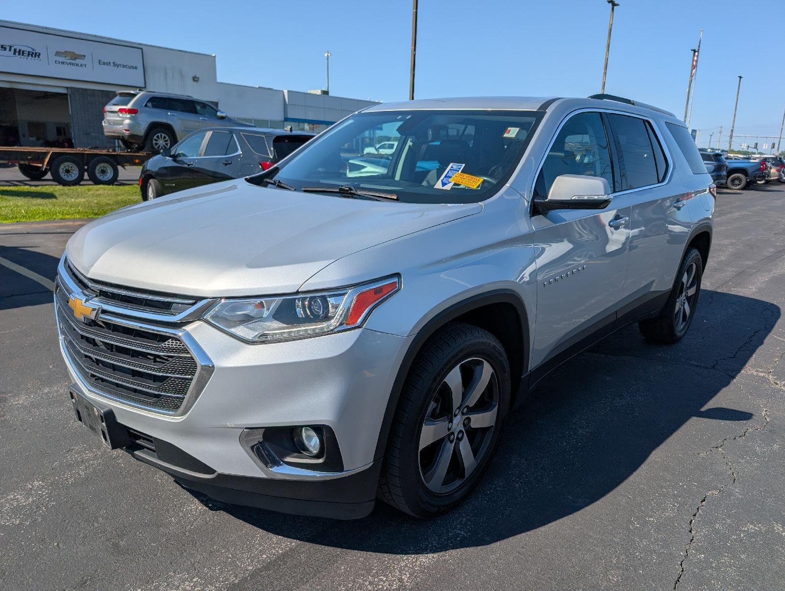 Used 2018 Silver Ice Metallic Chevrolet LT Leather image 4