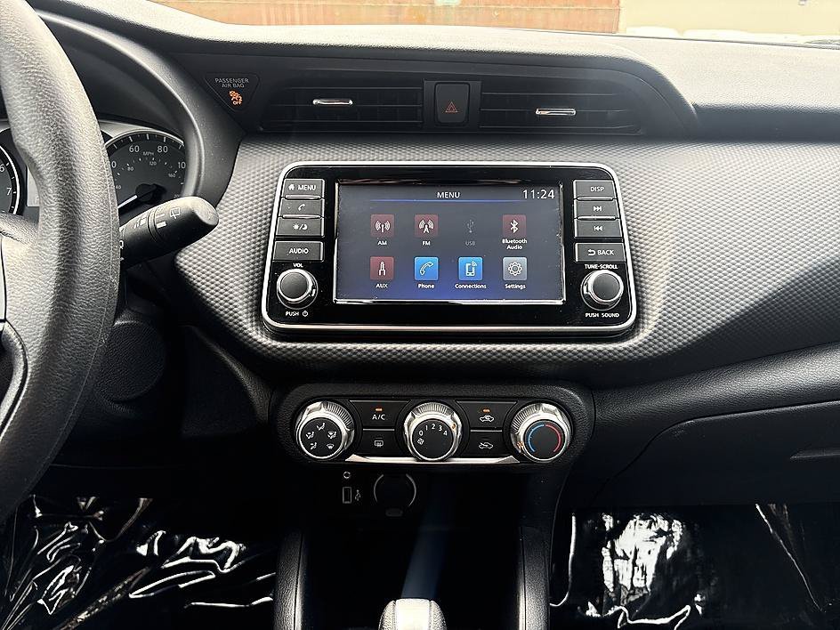 Used 2024 Gun Metallic Nissan S image 27