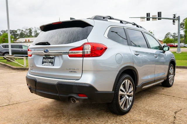 Certified Used 2022 Ice Silver Metallic Subaru Limited image 19