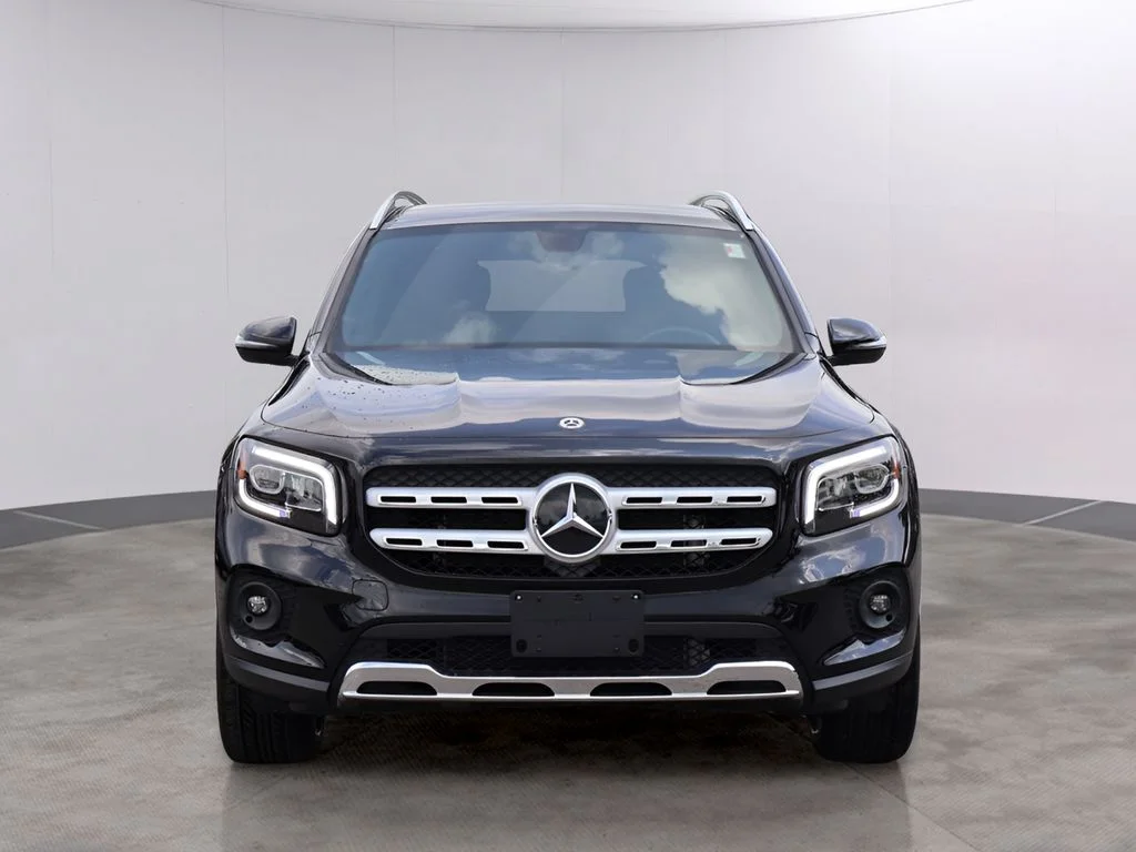 Used 2023 Night Black Mercedes-Benz GLB 250 image 2