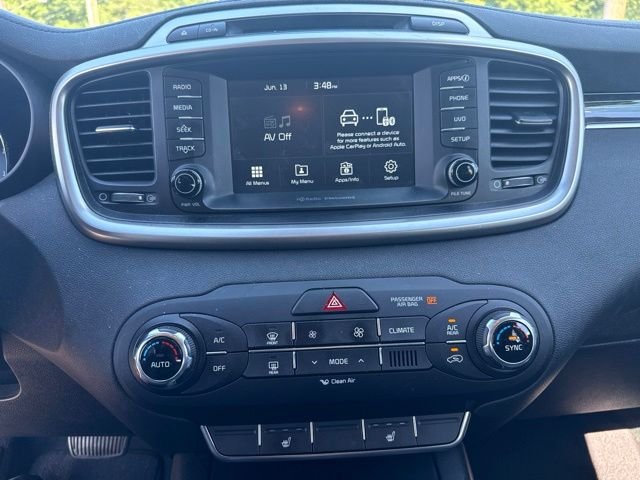 Used 2017 Red Kia LX image 13