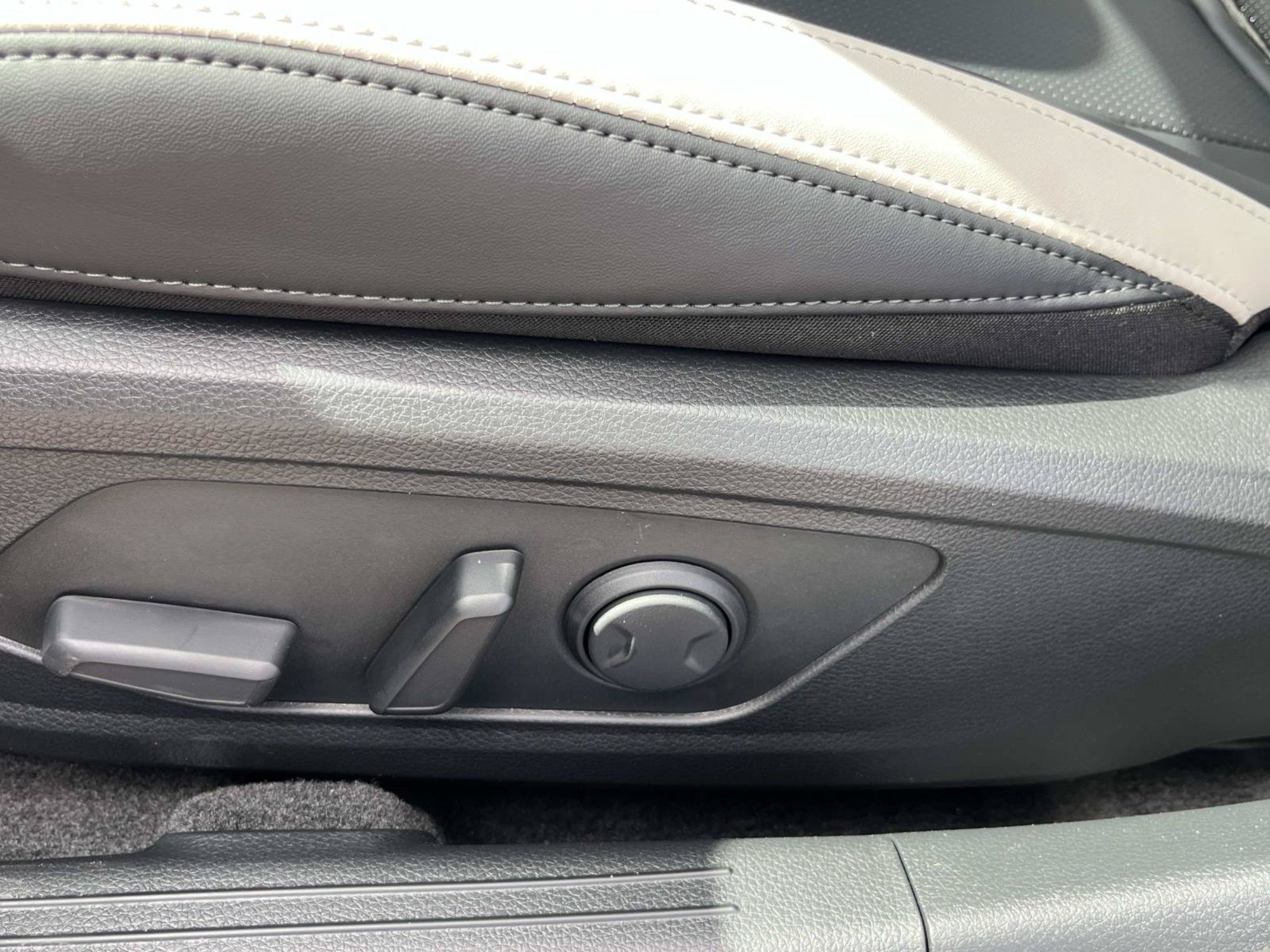New 2026 Aurora Black Pearl Kia GT-Line image 19