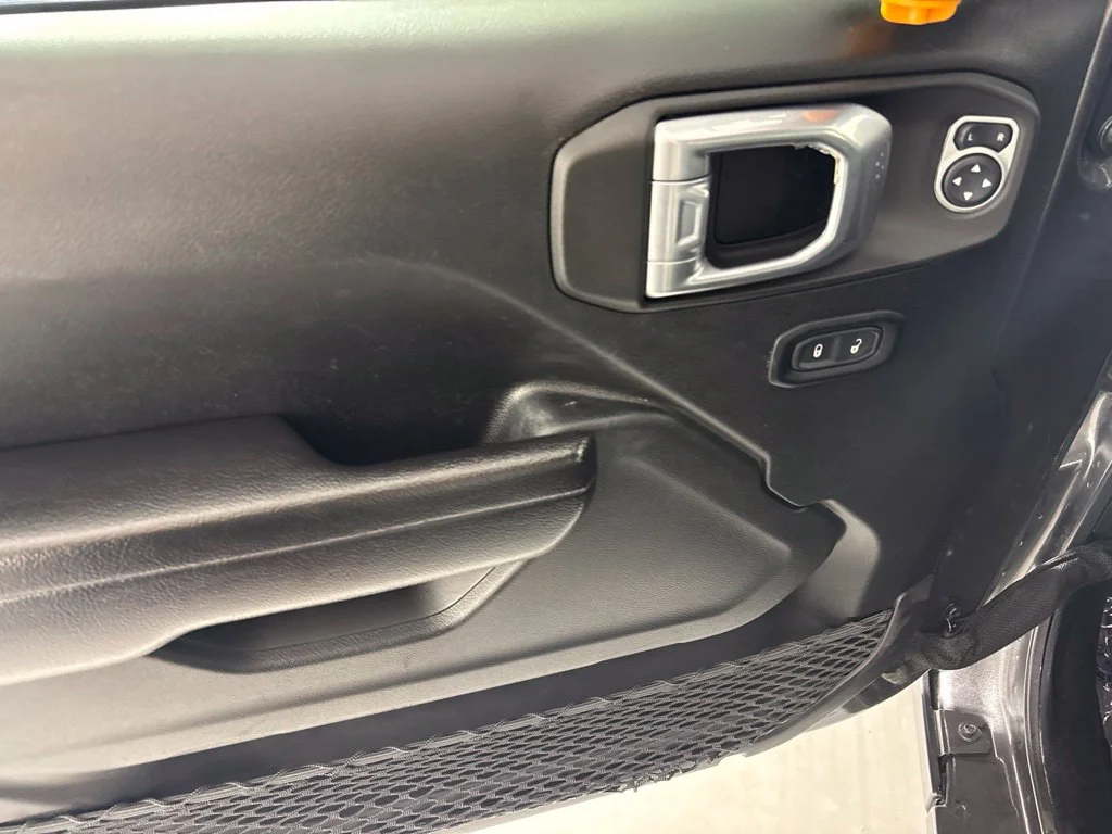 Used 2023 Gray Jeep Sport S image 22