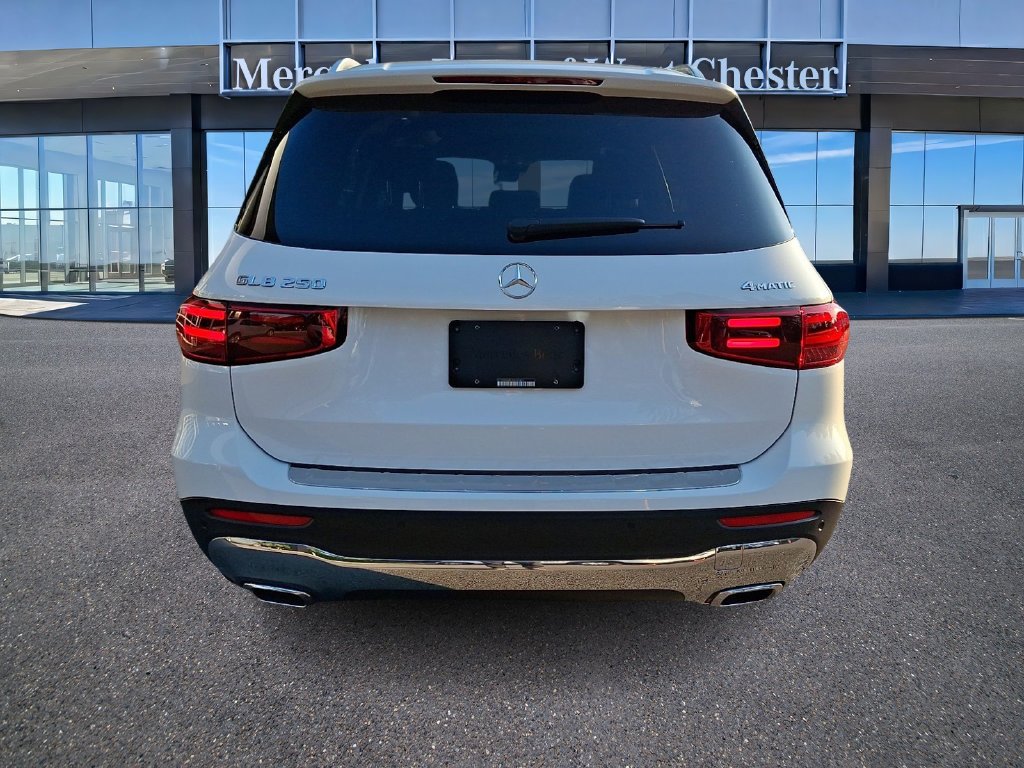 Used 2026 White Mercedes-Benz GLB 250 image 5