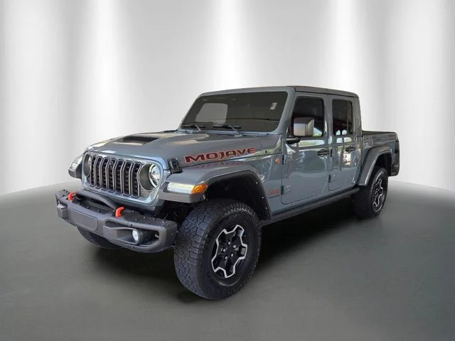 Used 2024 Gray Jeep Mojave image 2
