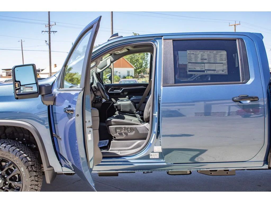 New 2026 Lakeshore Blue Metallic Chevrolet LT image 29