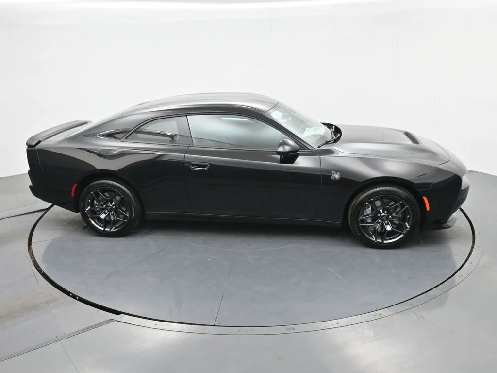New 2026 Diamond Black Crystal Pearlcoat Dodge Scat Pack image 24