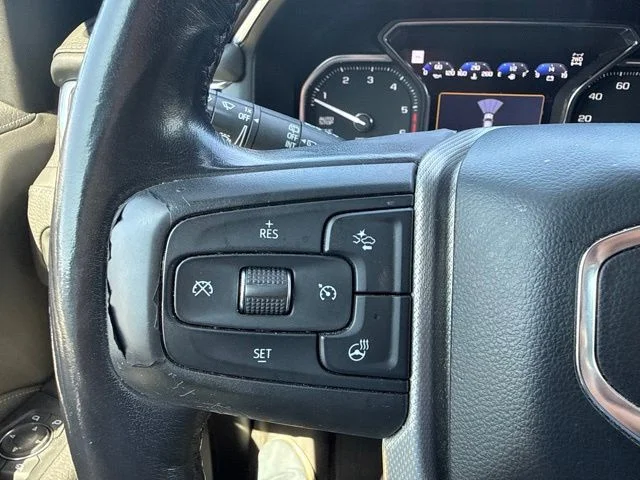 Used 2021 Green GMC Denali image 13