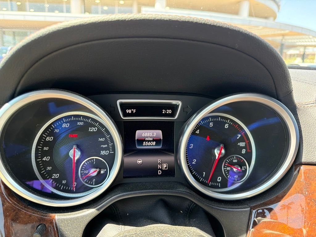 Used 2017  Mercedes-Benz GLS 550 image 4