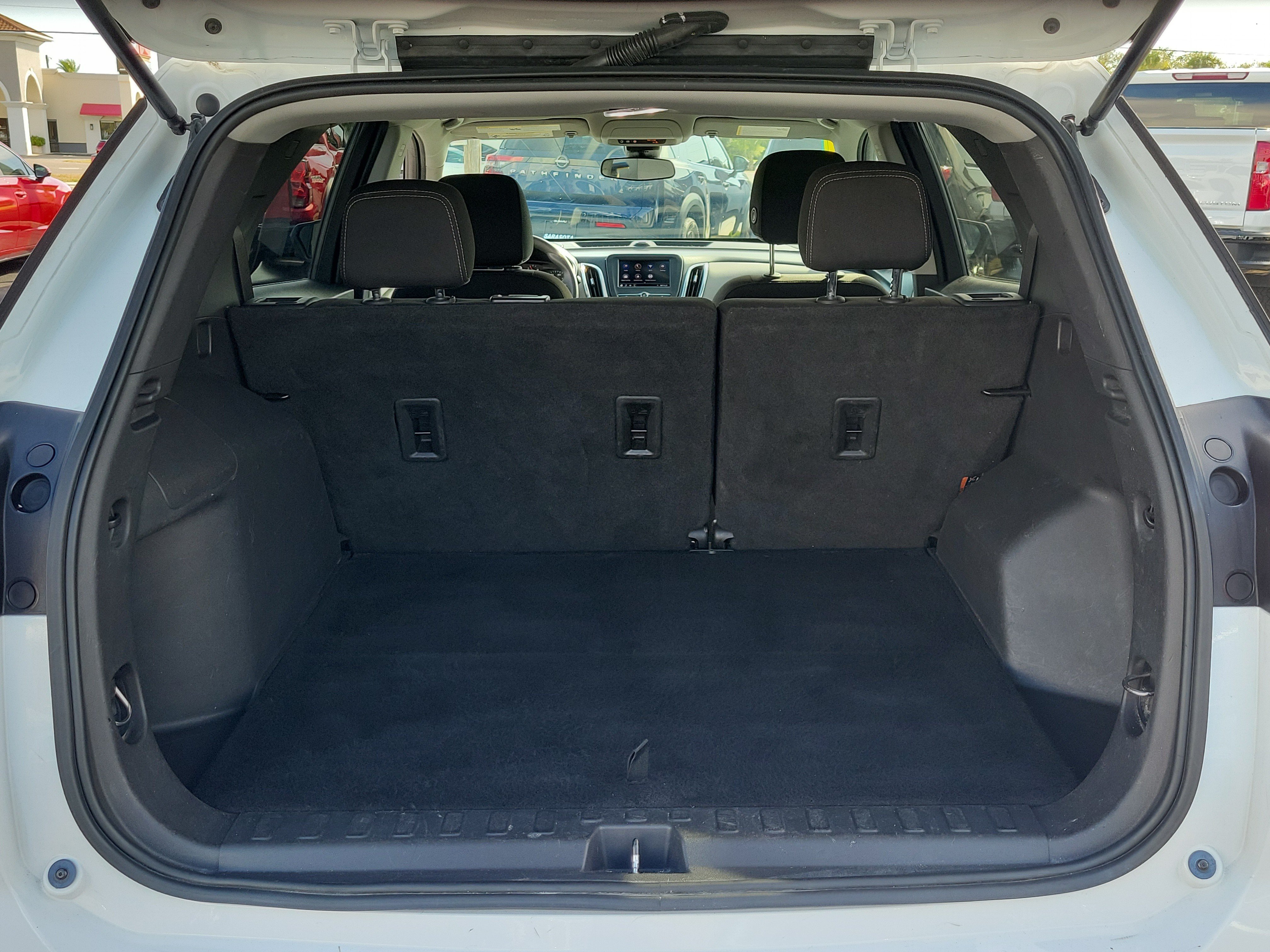 Used 2021 Summit White Chevrolet LS image 11