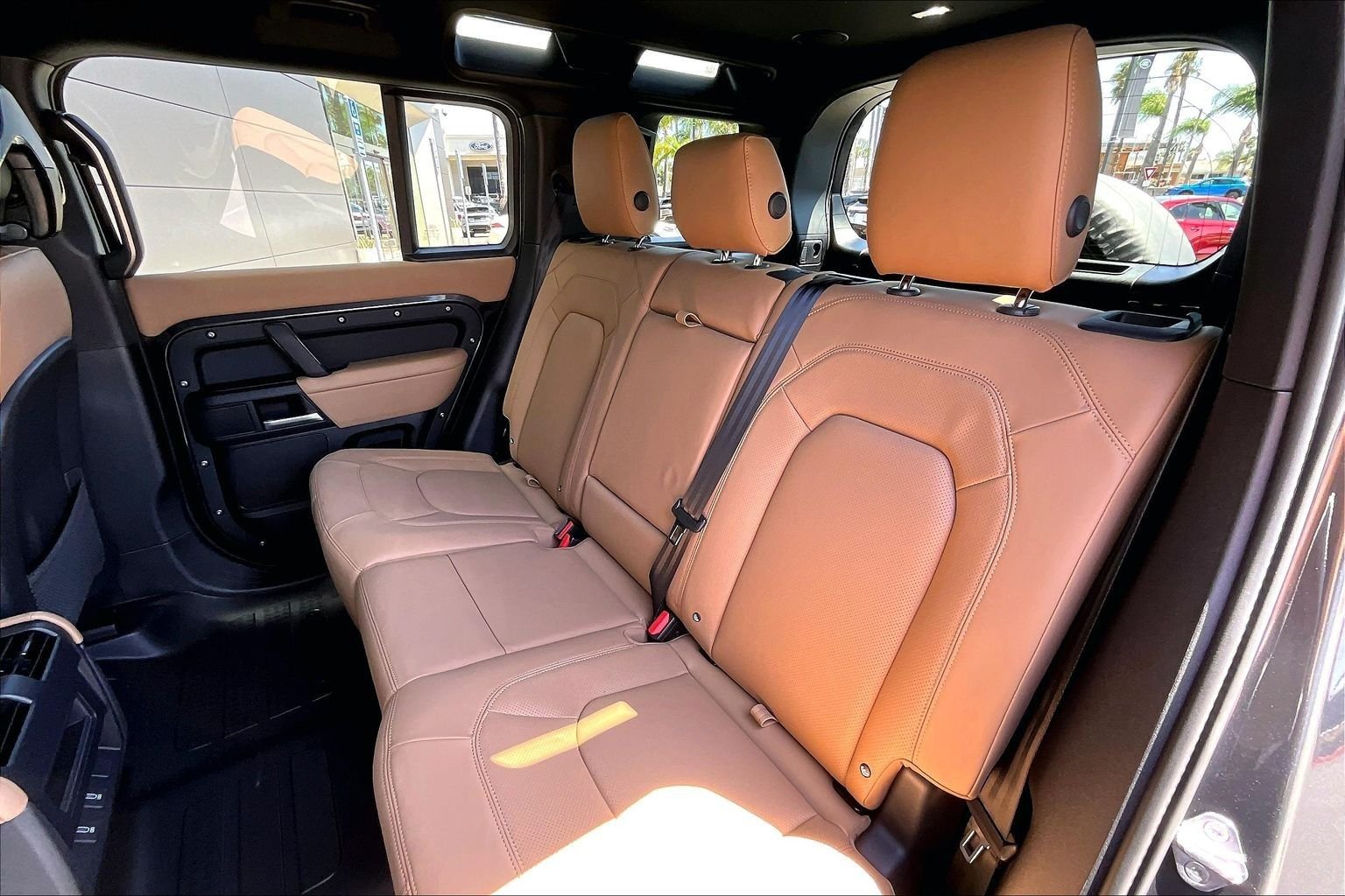 New 2026 Carpathian Grey Land Rover X-Dynamic SE image 10