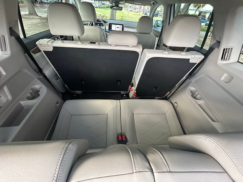 New 2026 Silver Volkswagen SE w/Technology image 41