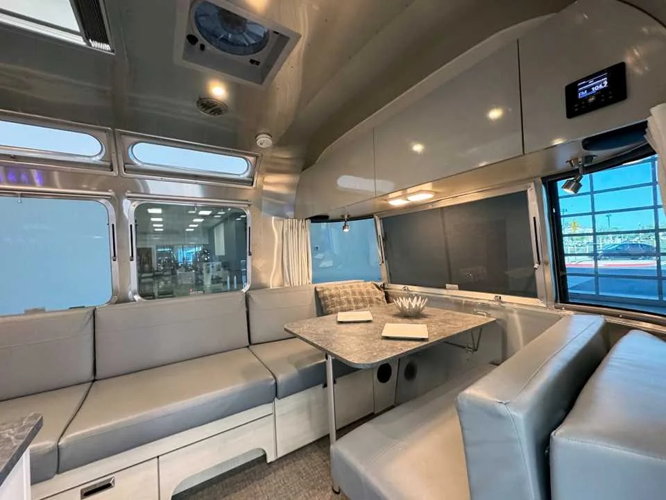 Used 2022 SILVER AIRSTREAM  image 6
