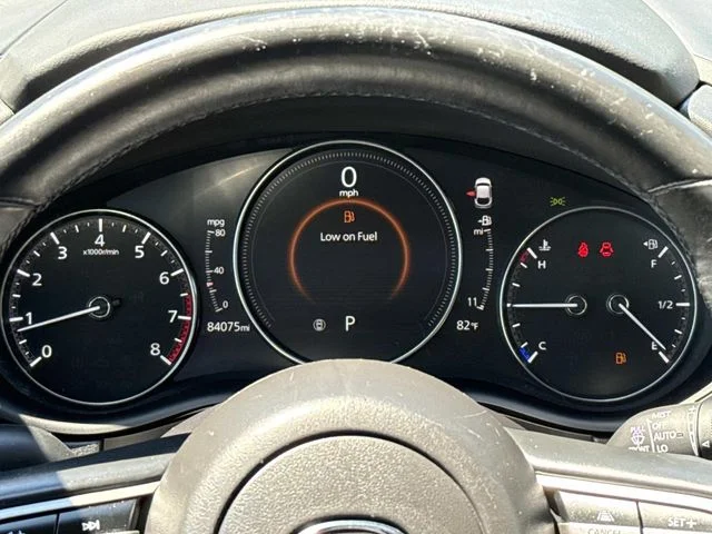Used 2021 Silver Mazda Select image 22