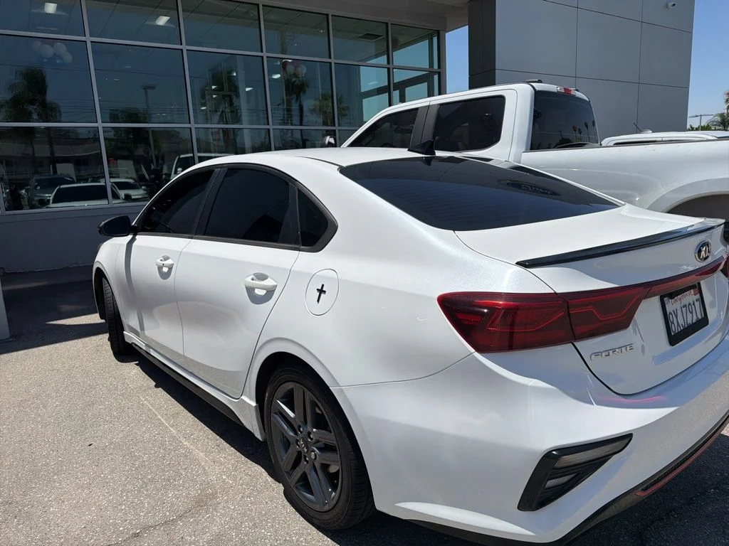 Used 2021 White Kia GT-Line image 12
