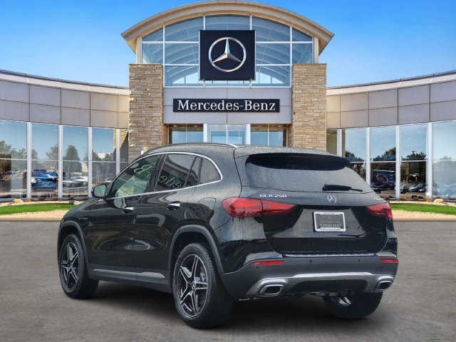 New 2026 Night Black Mercedes-Benz GLA 250 image 3