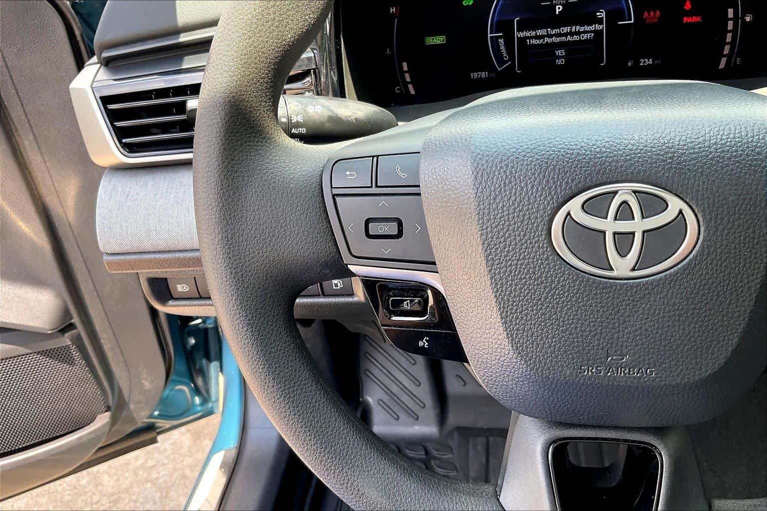 Used 2026 Ocean Gem Toyota LE image 23