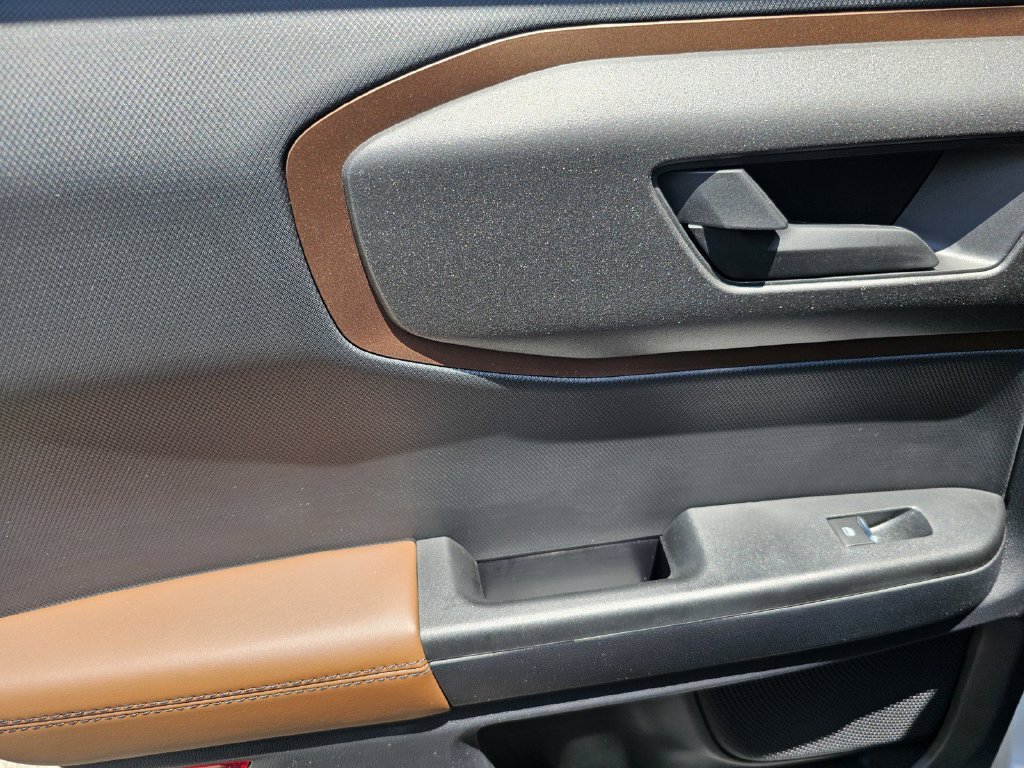 New 2026 Space White Metallic Ford Outer Banks® image 19