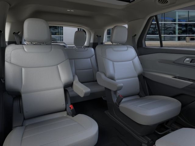 New 2026 Star White Metallic Tri-Coat Ford Active image 11