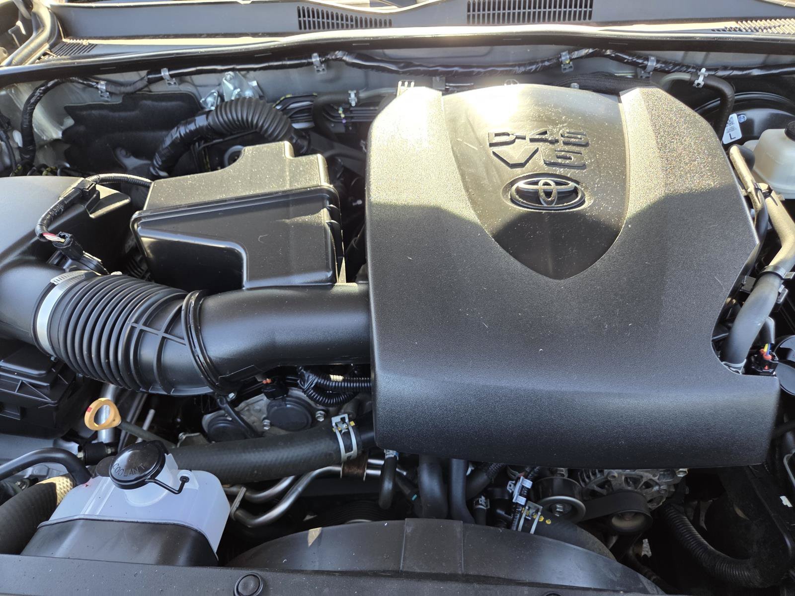 Used 2019 Silver Sky Metallic Toyota SR5 image 23