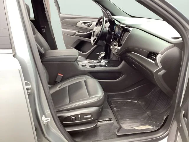 Used 2023 Gray Chevrolet LT Leather image 27