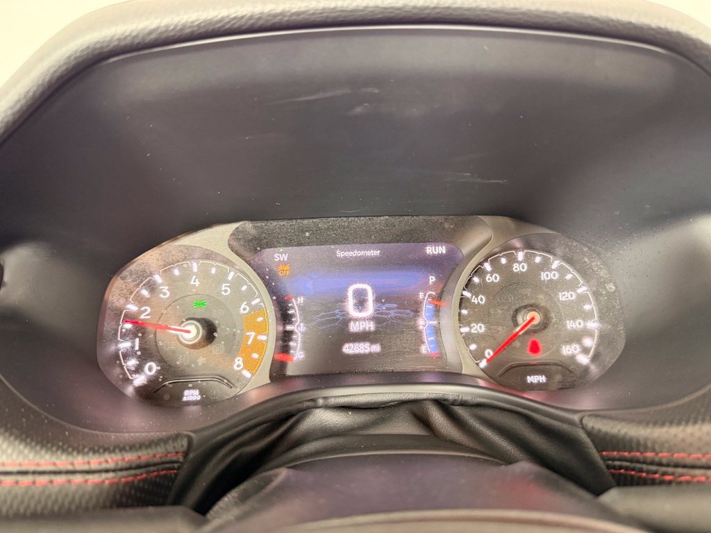 Used 2025 Red Jeep Trailhawk image 29