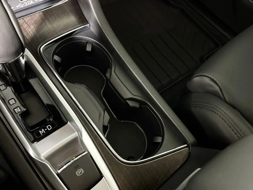 New 2026 CRYSTAL WHITE PEARL Subaru Touring 7-Passenger image 15