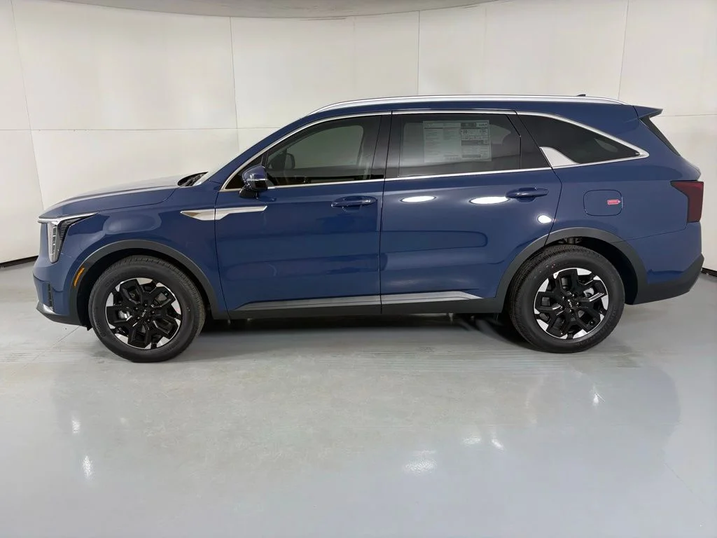 New 2026 Black Kia S image 5