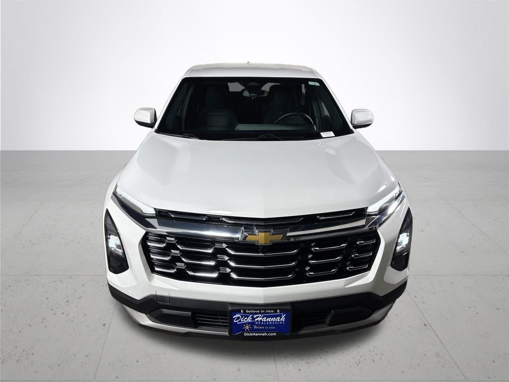 Used 2025 White Chevrolet LT image 3